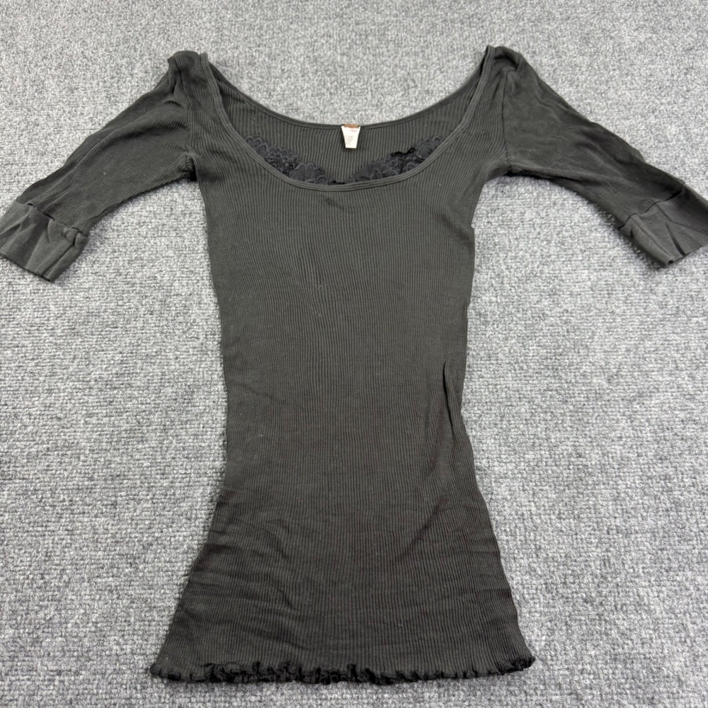 Free People Top XS Black Ribbed Lace Trim Lettuce Hem 3/4 Sleeve Womens